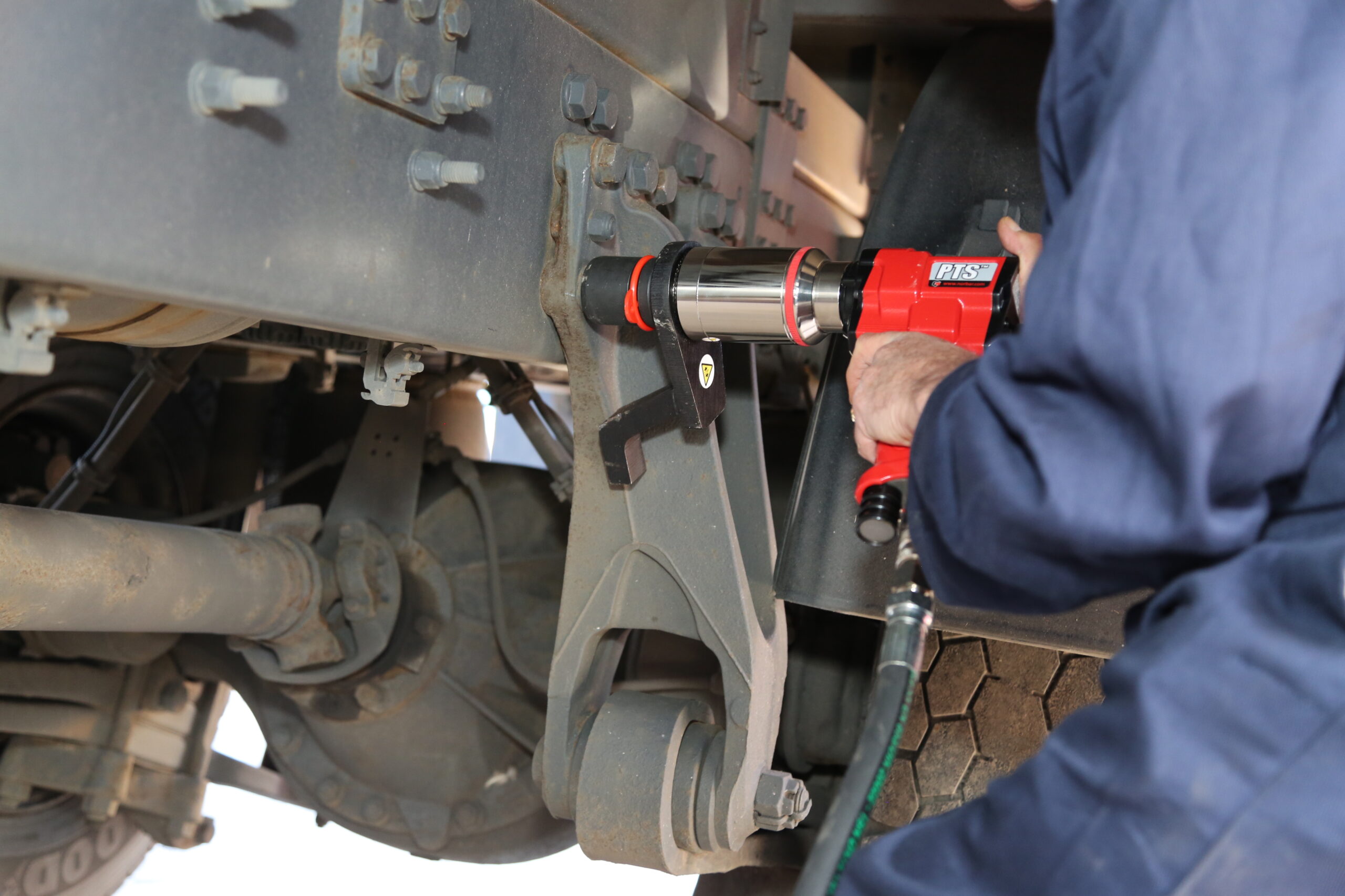 PTS - PneuTorque® Pneumatically Powered Torque Multiplier - Image 14